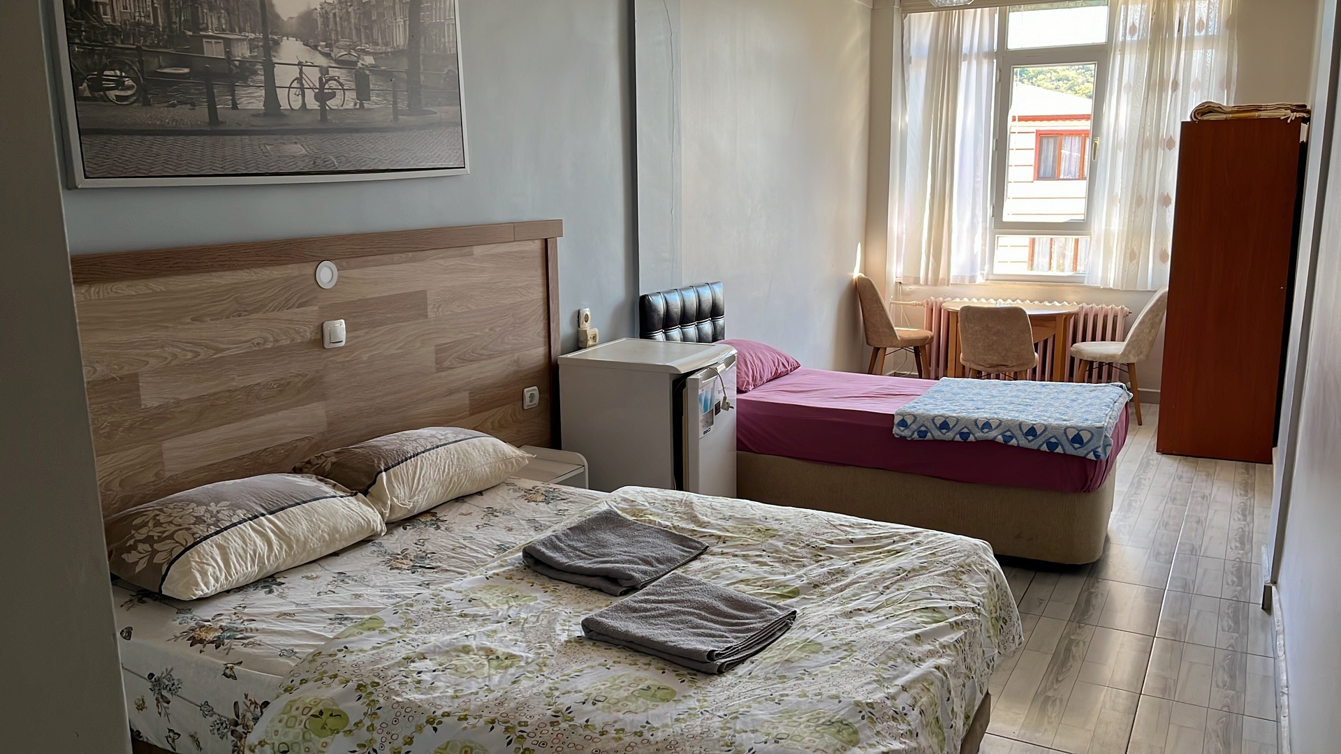 Çiğdem Motel Pansiyon standart oda genel görünüm